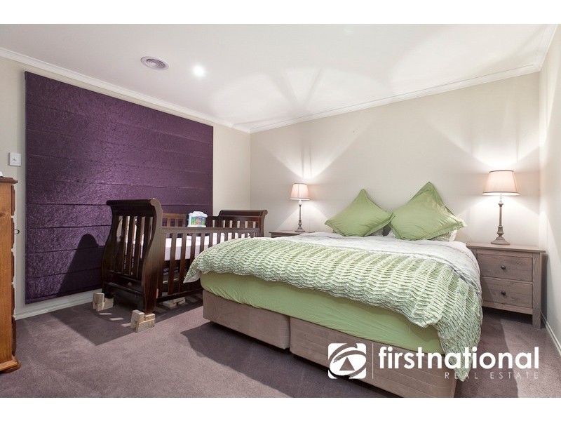 160 Blue Horizons Way, Pakenham VIC 3810