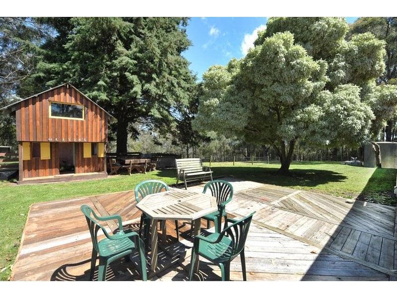 18 Hoyles Road, Pakenham Upper VIC 3810