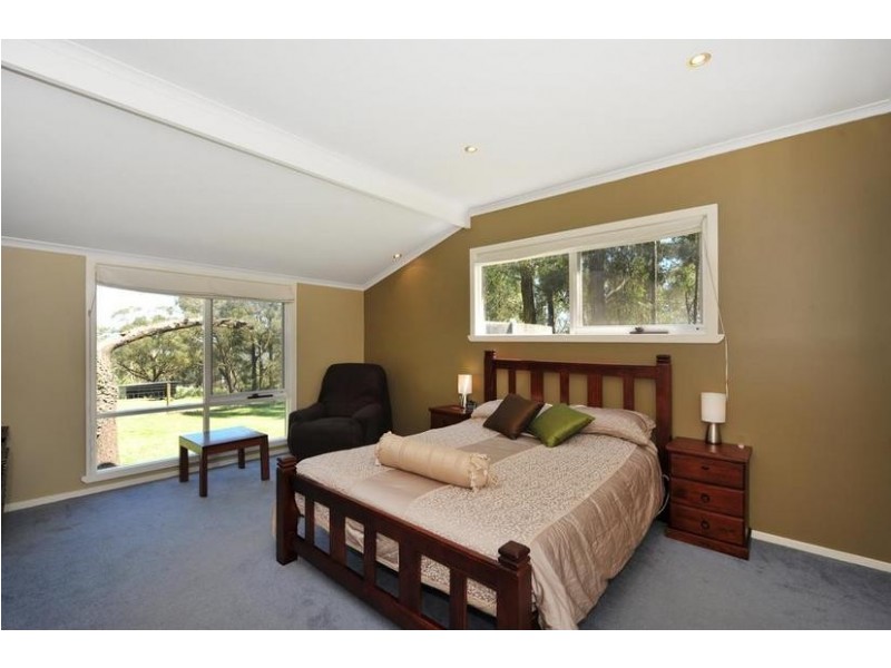 18 Hoyles Road, Pakenham Upper VIC 3810