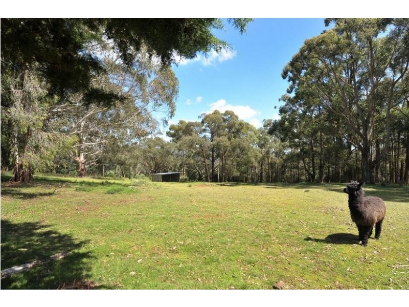 18 Hoyles Road, Pakenham Upper VIC 3810