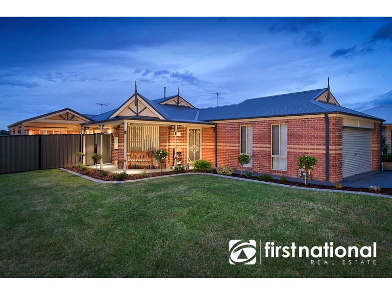 6 Killarney Crescent, Pakenham VIC 3810