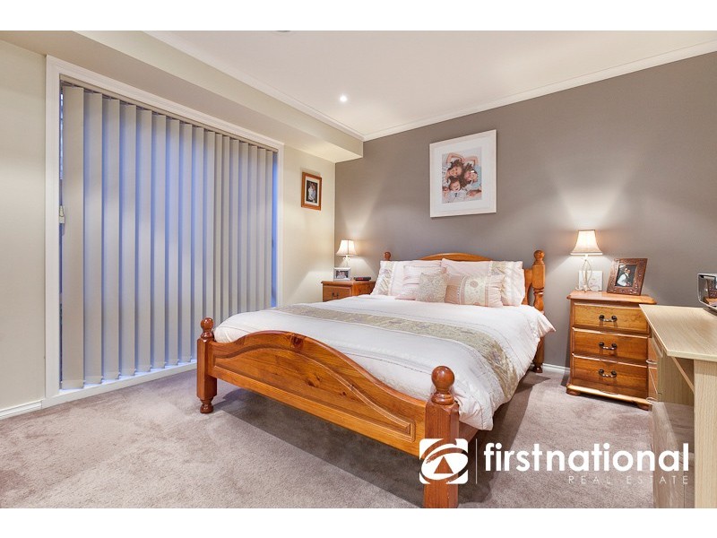 6 Killarney Crescent, Pakenham VIC 3810