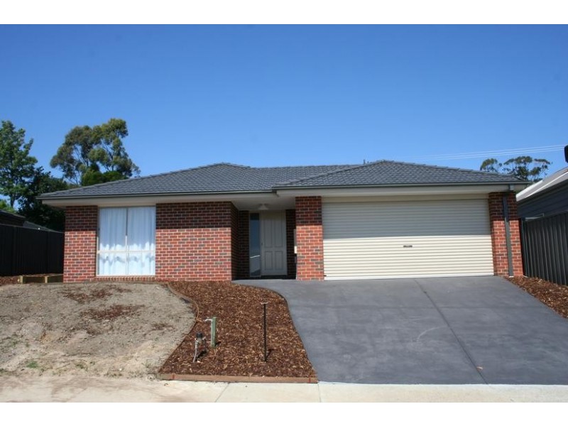 36 Wild Cherry Avenue, Pakenham VIC 3810