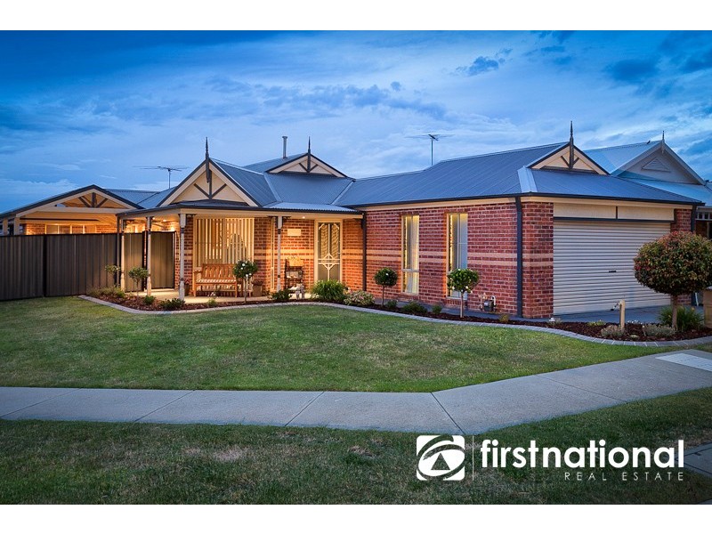 6 Killarney Crescent, Pakenham VIC 3810