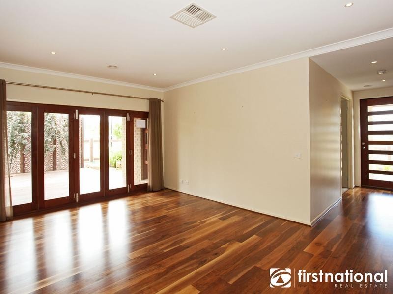 15 Kooyong Close, Officer VIC 3809