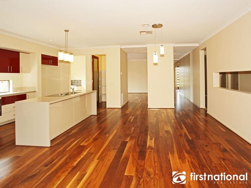 15 Kooyong Close, Officer VIC 3809