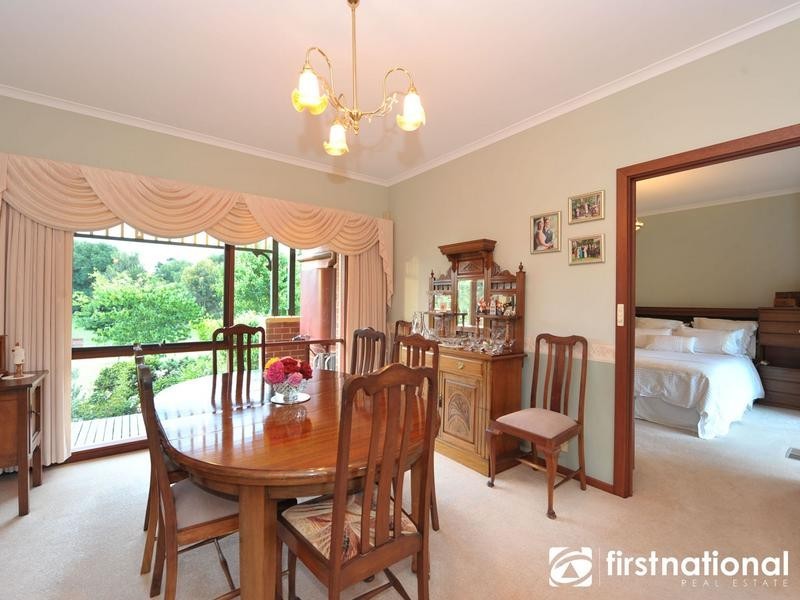 21 Meeking Drive, Pakenham VIC 3810
