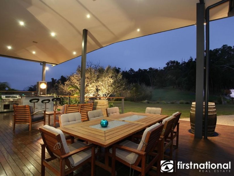 180 Moore Road, Nar Nar Goon North VIC 3812