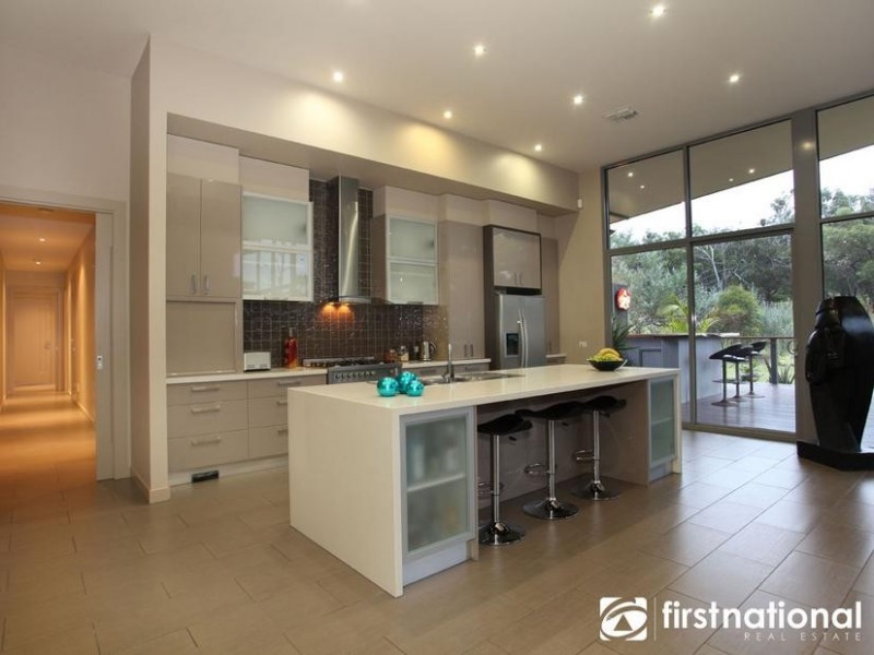 180 Moore Road, Nar Nar Goon North VIC 3812