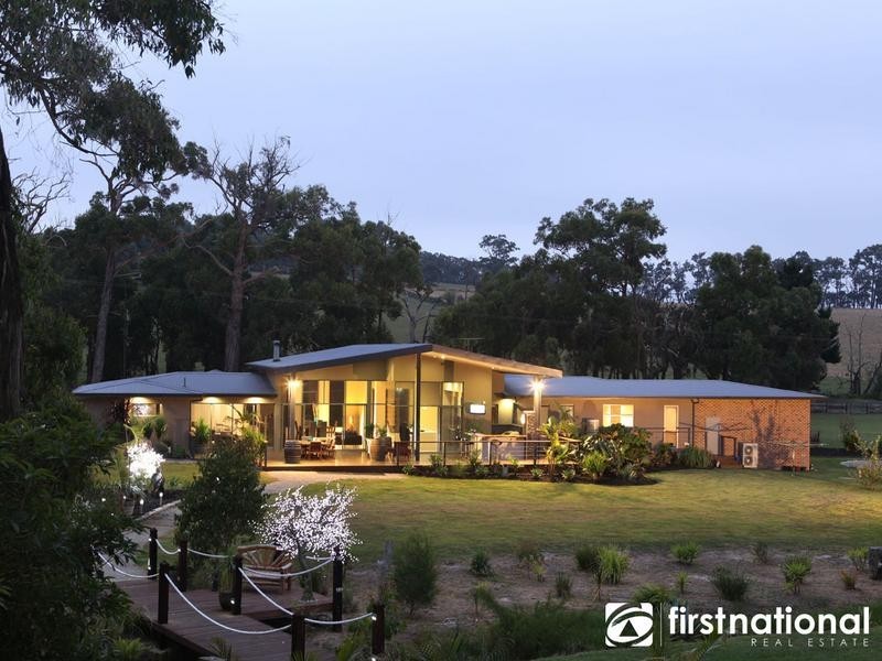 180 Moore Road, Nar Nar Goon North VIC 3812