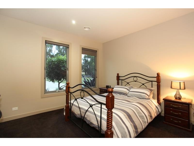 180 Moore Road, Nar Nar Goon North VIC 3812