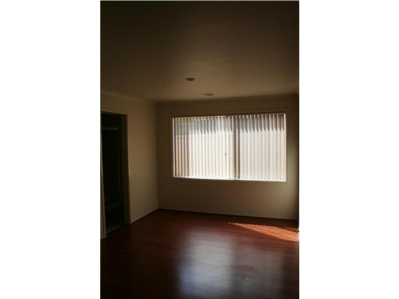 9 Spring Circuit, Pakenham VIC 3810