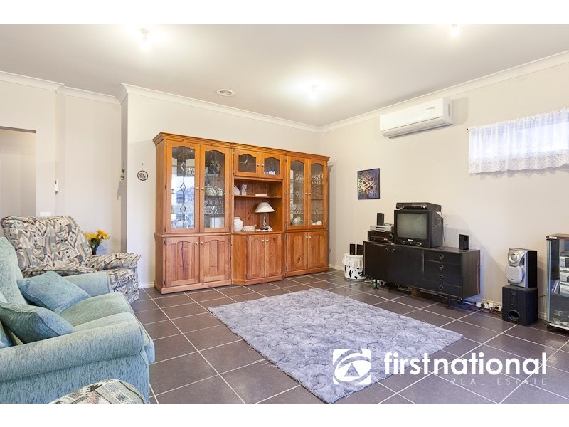 11 Henry Lawson Drive, Pakenham VIC 3810