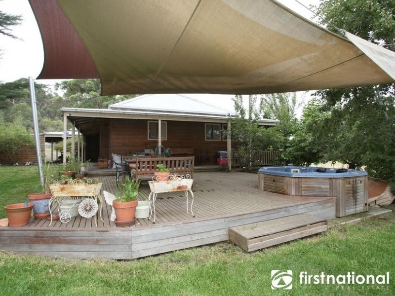 145 McInnes Road, Tynong North VIC 3813