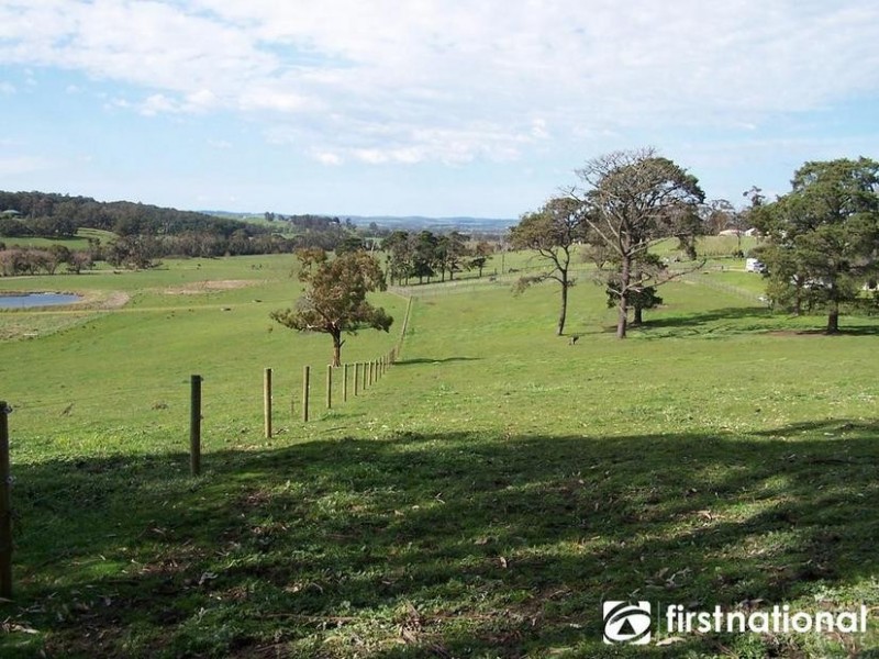 165 Sanders Road, Garfield North VIC 3814