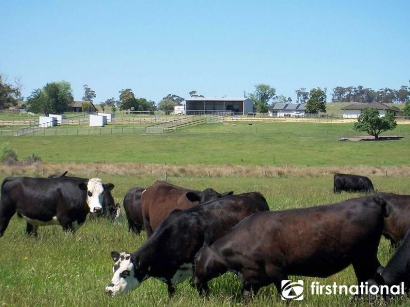 165. Sanders Road, Garfield North VIC 3814