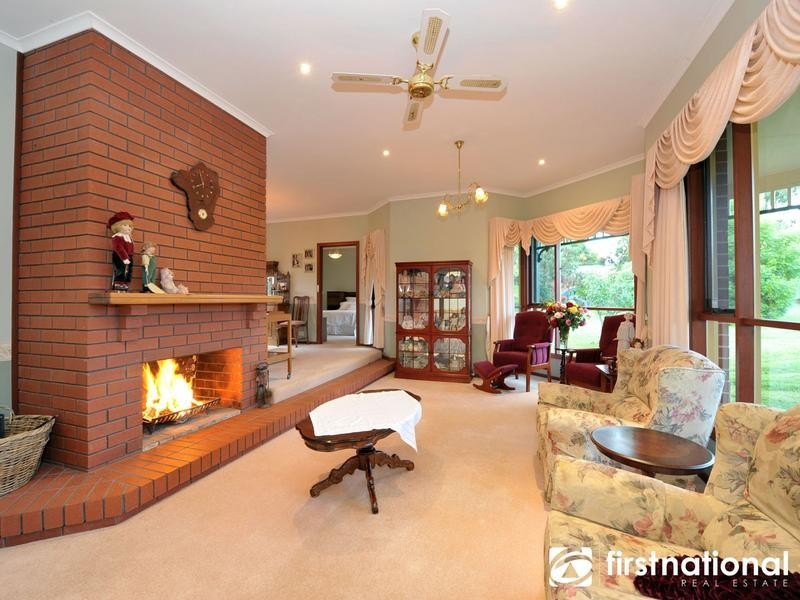21 Meeking Drive, Pakenham Upper VIC 3810