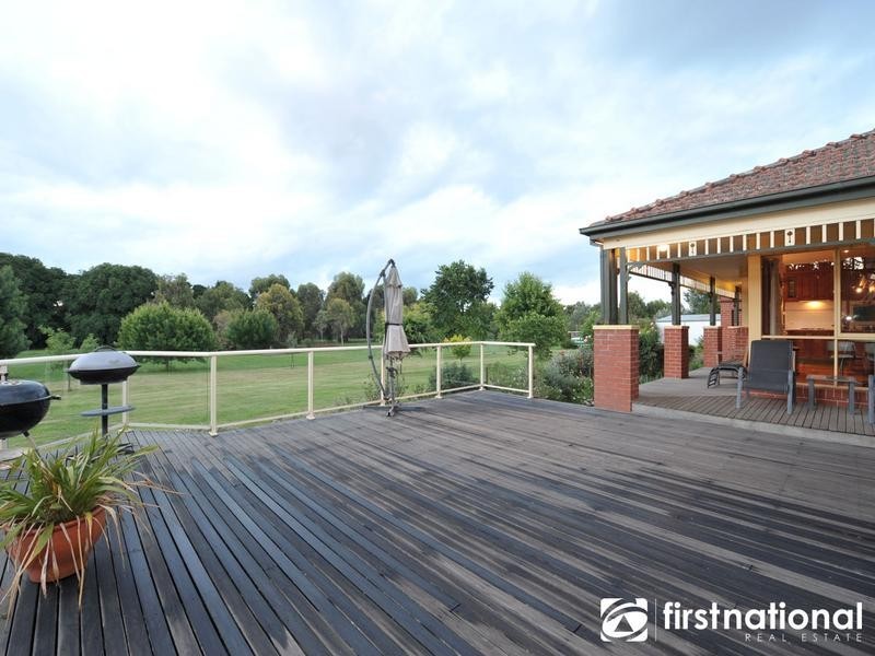 21 Meeking Drive, Pakenham Upper VIC 3810