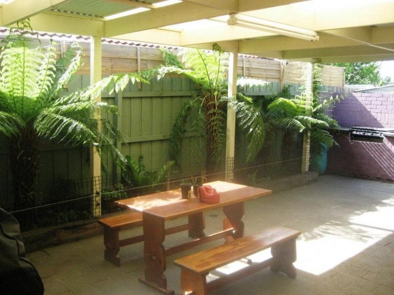 10 Broadbent Way, Pakenham VIC 3810