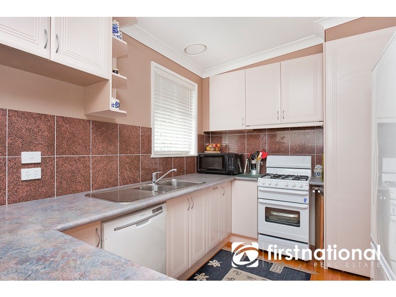 6 Bracelet Street, Pakenham VIC 3810