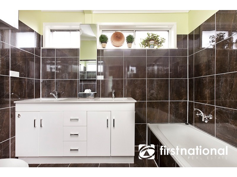 6 Bracelet Street, Pakenham VIC 3810