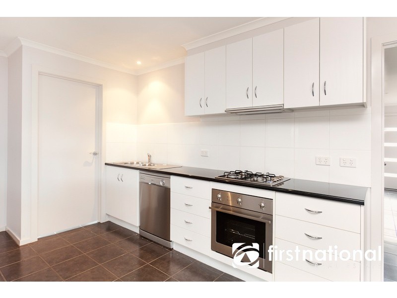 2 Tiffany Close, Pakenham VIC 3810