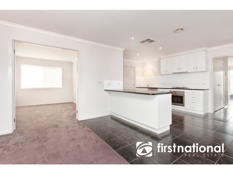 2 Tiffany Close, Pakenham VIC 3810