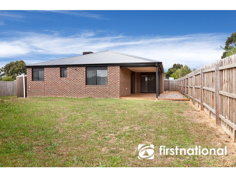 2 Tiffany Close, Pakenham VIC 3810