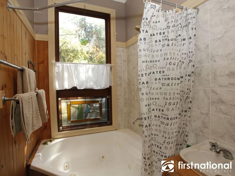 28 Bayview Road, Officer VIC 3809