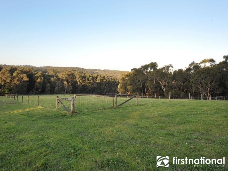 5 Buckland Lane, Pakenham Upper VIC 3810