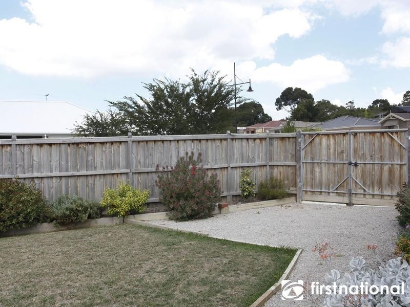 7 Tiffany Close, Pakenham VIC 3810