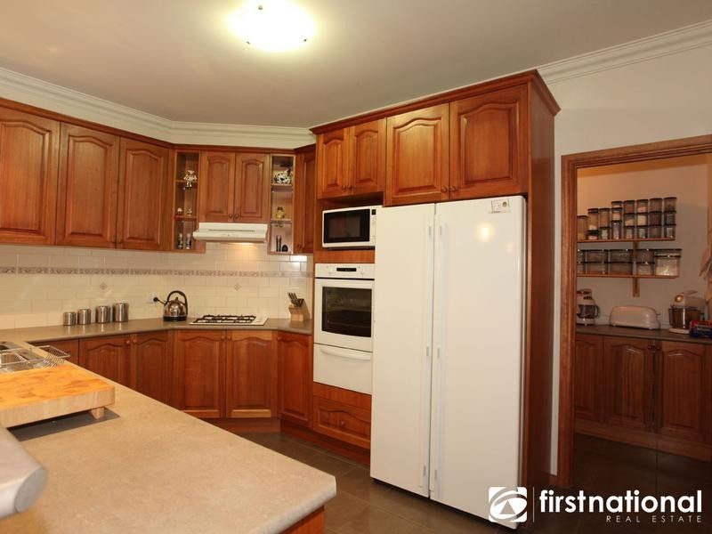 44 Seymour RD, Nar Nar Goon North VIC 3812