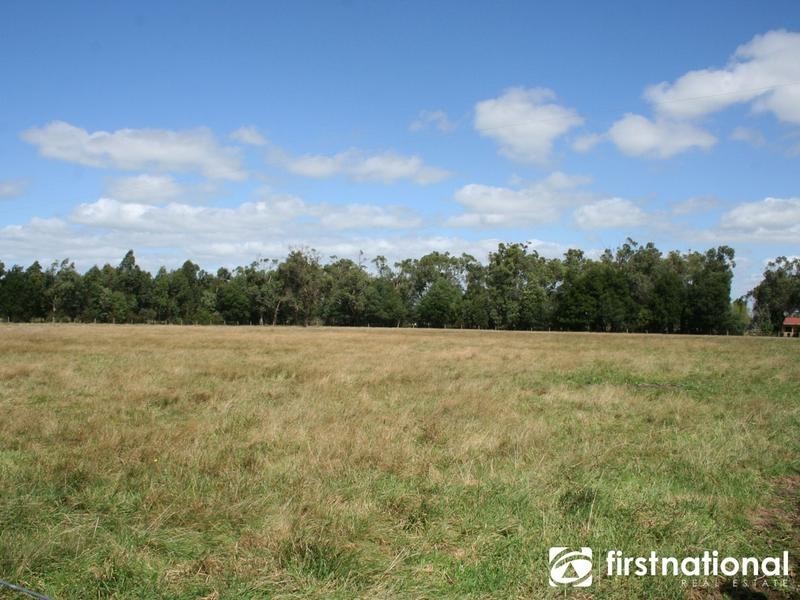 44 Seymour RD, Nar Nar Goon North VIC 3812