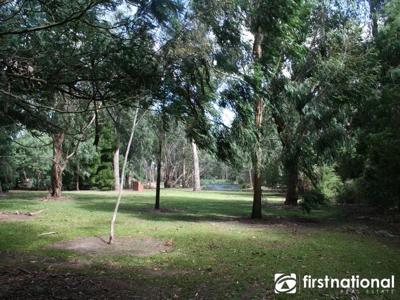 44 Seymour RD, Nar Nar Goon North VIC 3812