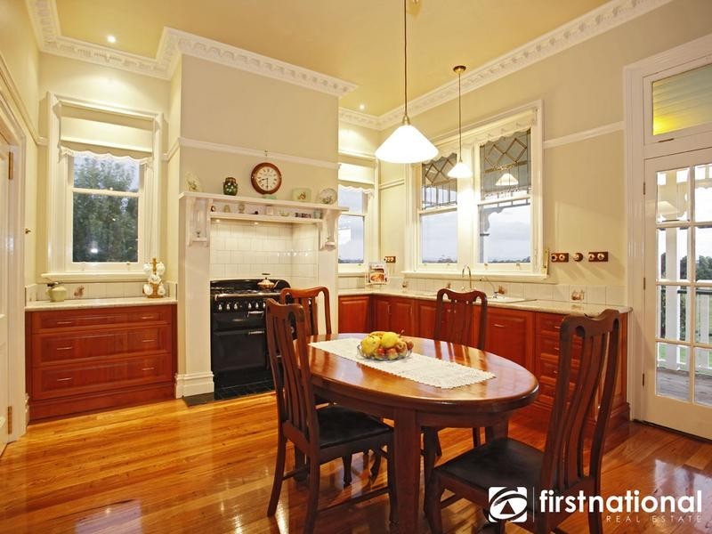 8 Drake Court, Bunyip VIC 3815