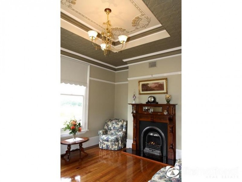 8 Drake Court, Bunyip VIC 3815