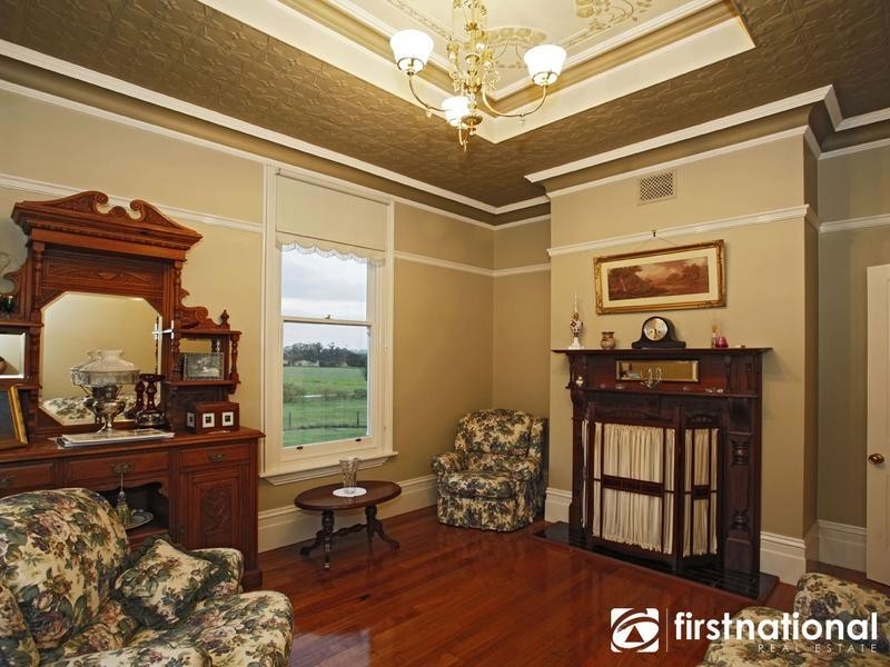 8 Drake Court, Bunyip VIC 3815