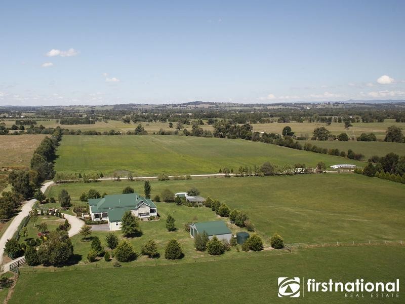 8 Drake Court, Bunyip VIC 3815