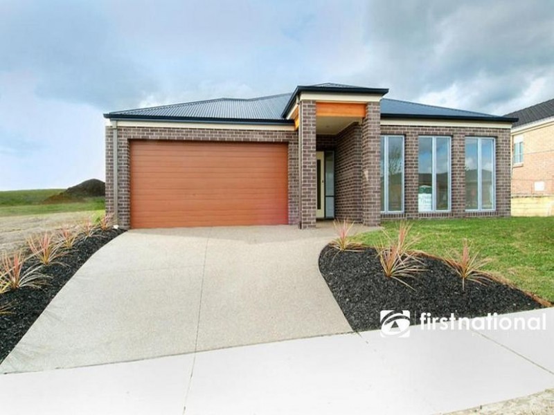 50 Harrison Way, Pakenham VIC 3810