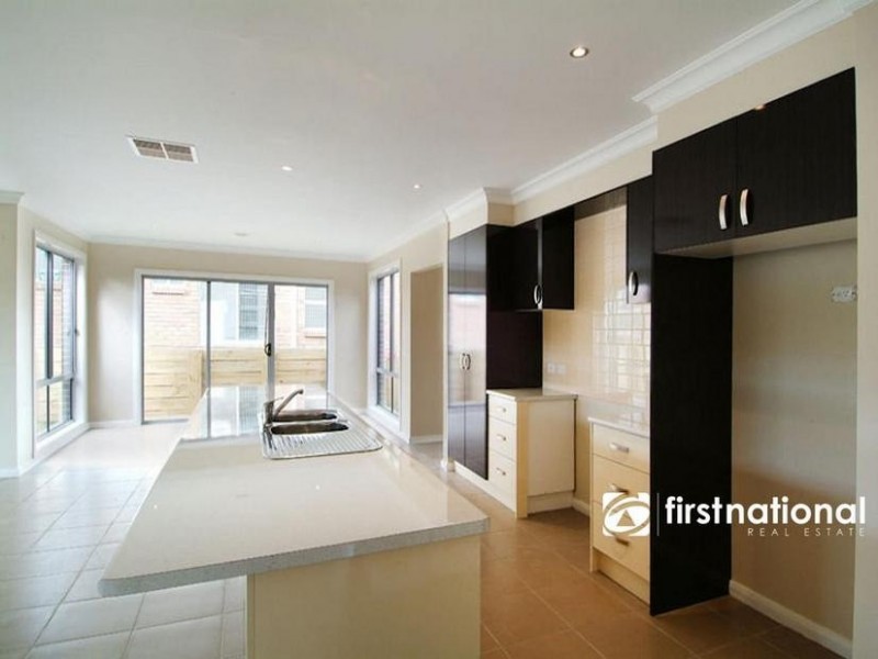 50 Harrison Way, Pakenham VIC 3810