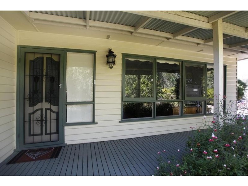 17 Nash Road, Bunyip VIC 3815