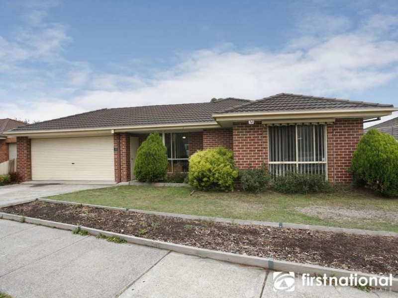 27 Balmoral Way, Pakenham VIC 3810