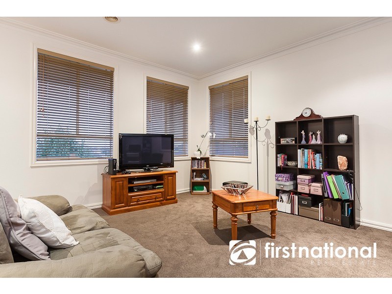 34 Shetland Court, Pakenham VIC 3810