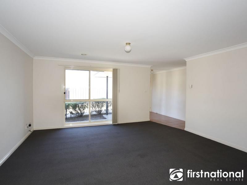 2/13 Beswick Street, Garfield VIC 3814