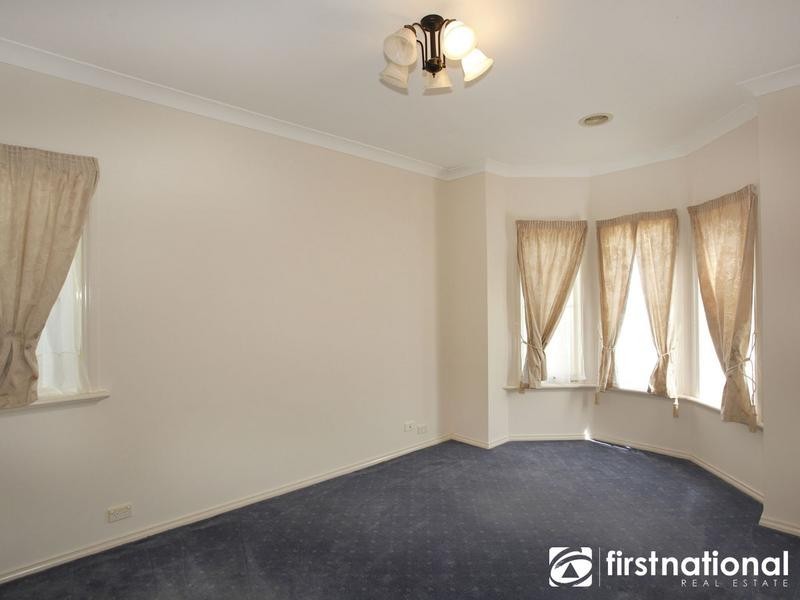 4 Pohlman Close, Pakenham VIC 3810