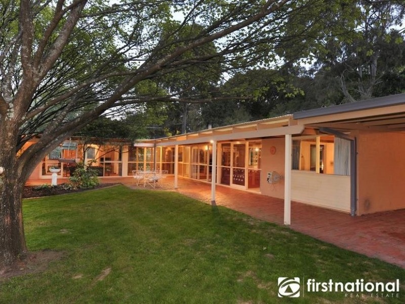 5 Buckland Ln, Pakenham Upper VIC 3810