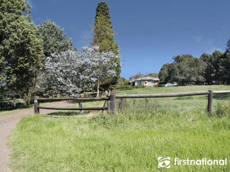 300 Bourke Road, Pakenham South VIC 3810