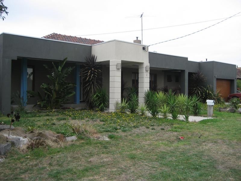 2 Savage Street, Pakenham VIC 3810