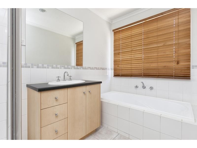 23 Catherine Place, Pakenham VIC 3810