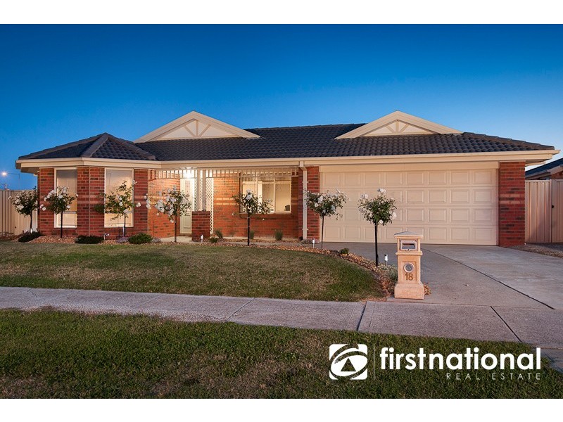 18 Sapphire Crescent, Pakenham VIC 3810